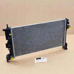 Radiador de água OEM 4YLD VO2307 para Volvo XC60 II