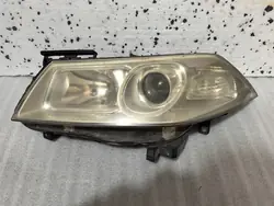 LÁMPARA DELANTERA IZQUIERDA RENAULT MEGANE II 8200412741C