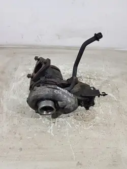 Turboahtimen A6460960499 Mercedes W203 W211 W209 2.2CDI