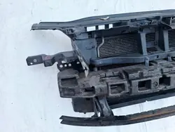 Renfort Avant OEM PAS PRZEDNI pour VW Passat B6 2.0 TDI