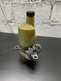 Bomba de direção assistida VOLVO V50 5N513K514AE