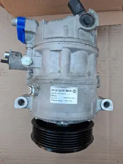 Compresseur climatisation 8FK351322-741 VW Golf V 1.9 TDI