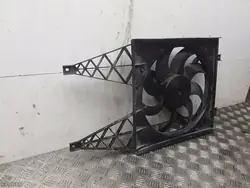 VW Polo kylarfläkt OEM 6Q0121207 med diffusor