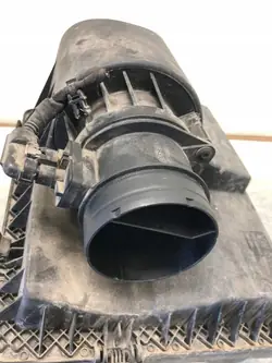 Luftfiltergehäuse OEM 2N0129601M für VW Crafter