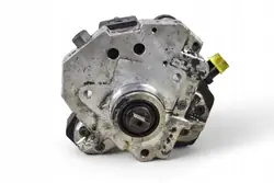 Brandstofpomp VOLVO S60 I V70 II 2.4 D5 0445010043