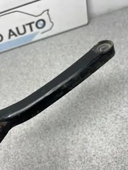 Balais d'essuie-glace avant BMW 3 E36 OEM 8353048