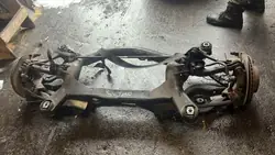 Eixo traseiro BMW Série 3 2019 OEM 33318831018