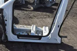 Soleira dianteira esquerda OEM DBSFG para Audi Q5 II 80A