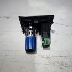 Tomada USB isqueiro Skoda Superb III OEM 3G5035726