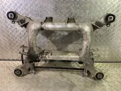 UTO42123 Bakre Hjälpram för BMW 5-serie G30/G31