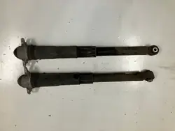 Taka-iskunvaimennin OEM 3Q0512011JF Passat B8:lle