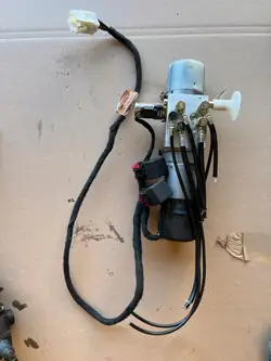 Dachhydraulikpumpe OEM 9639025080 Peugeot 206 CC