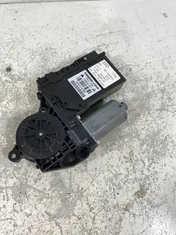 Ikkunamoottori Audi A4 Vasemmalle OE 8E1959801B