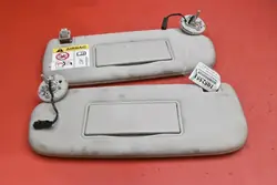 Aurinkosuoja OEM P68145040AA Jeep Grand Cherokee WK2:lle