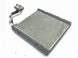 Ilmastointihöyrystin Ford Mustang Mach-E 2024 OEM AMD223160