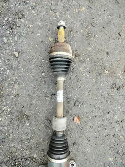 Arbre de transmission avant droit Dacia Duster II 1.6 SCE 391001740R
