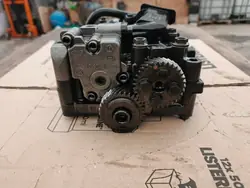 Ölpumpe OEM 03L103537 für VW AUDI 2.0 TDI