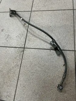 Tesla Model Y voorste rechter remslang OEM 1188724-00-A