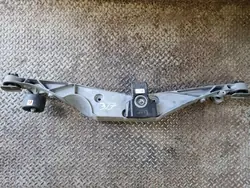 Achterste reductiebevestiging OEM 6868778 voor BMW 2 Gran Tourer
