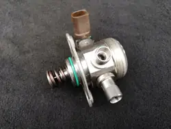 BRANDSTOFPOMP MERCEDES C W205 A2640700000 OE