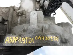 Manuaalivaihteisto KBL 0A4301107H Audi A3 8PA 1.9 TDI
