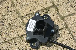 Enlace de freno VW Touareg 3 OEM 4M2713035B Usado