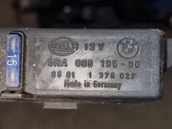 Relé BMW OEM 1378027 para Serie 5 E34 2.5L Diésel