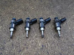 Iniettore carburante AUDI A4 B7 SEAT EXEO 2.0 TFSI 06F906036A