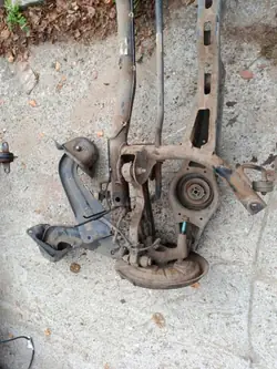 Poutre suspension arrière OEM Wrakowisko-16269- Audi A3