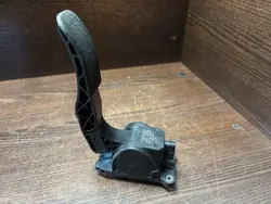 Gaspedal Mercedes-Benz Vito Viano W639 OEM 9063000304