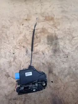 SKODA ROOMSTER TÜRSCHLOSS 5J1837015A