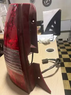 Feu arrière gauche Kia Picanto 9240107000