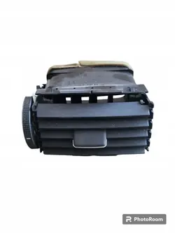TSM5512G Entrada de ar console Toyota Avensis T25