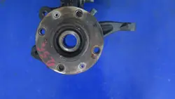 PEUGEOT 2008 II LEWA Voorlinker wielnaaf - Gebruikt