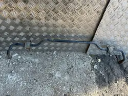 Barra estabilizadora trasera OEM 1K0511305CM - Usado