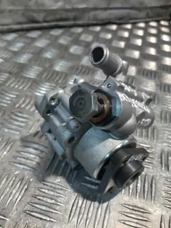 Pompe de direction assistée d'occasion OEM EO-0024393 Audi A6