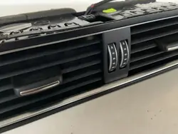 Prise d'air console Audi Q5 (8R) OEM 8R1820951J