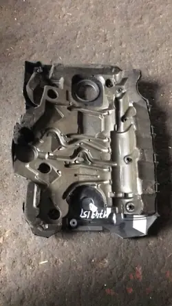 Couvercle moteur BMW d'occasion OEM 1745611 pour Série 7 E38