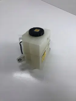 Remvloeistofreservoir Toyota RAV4 OEM UVY1461
