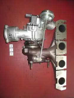 Turboahtimen AUDI A8 2.0 TFSI 06H145713D