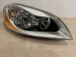 VOLVO XC60 08-13 Oikea Halogeenivalo 30763144