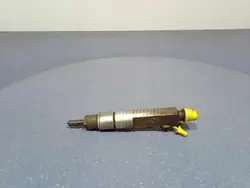 Iniettore AUDI A6 C4 2.5TDI 046130201F