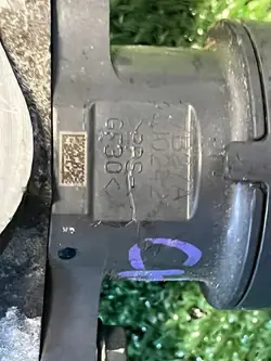 Pompe à eau Toyota OEM 251086 - État utilisé