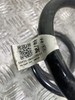 Mola dianteira Kia Stonic OEM FBZ18325 - Usado