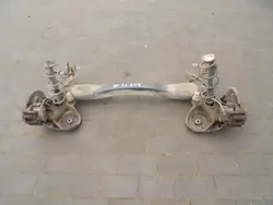 Viga de eje trasero OEM ZAWIESZENIE TYŁ BELKA TYLNA OŚ