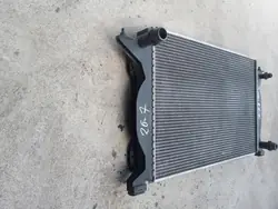 Radiateur d'eau Audi A4 B7 3.0 TDI OEM 8E0121251AG