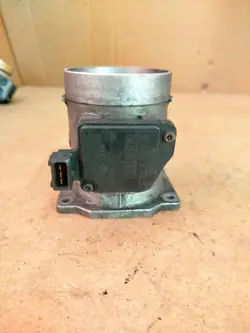 Débitmètre d'air AUDI A4 078133471A HITACHI