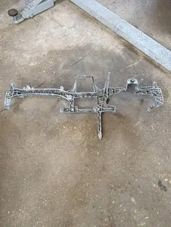 Support console OEM A1676808603 pour Mercedes GLE W167