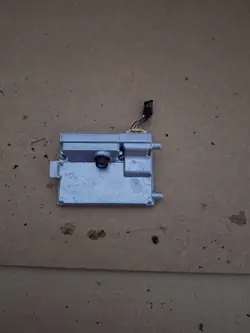 Câmara dianteira OEM 5WA980653E para assistência ao condutor