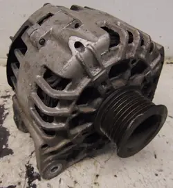 Vaihtovirtageneraattori Renault Megane II 1.9DCI